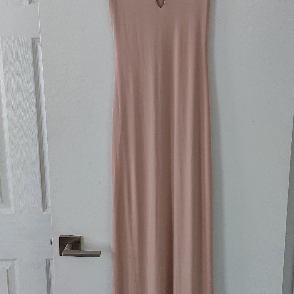 Lurelly "Issy" evening column gown. Mock turtleneck. Sleeveless. Keyhole back - Picture 4 of 6